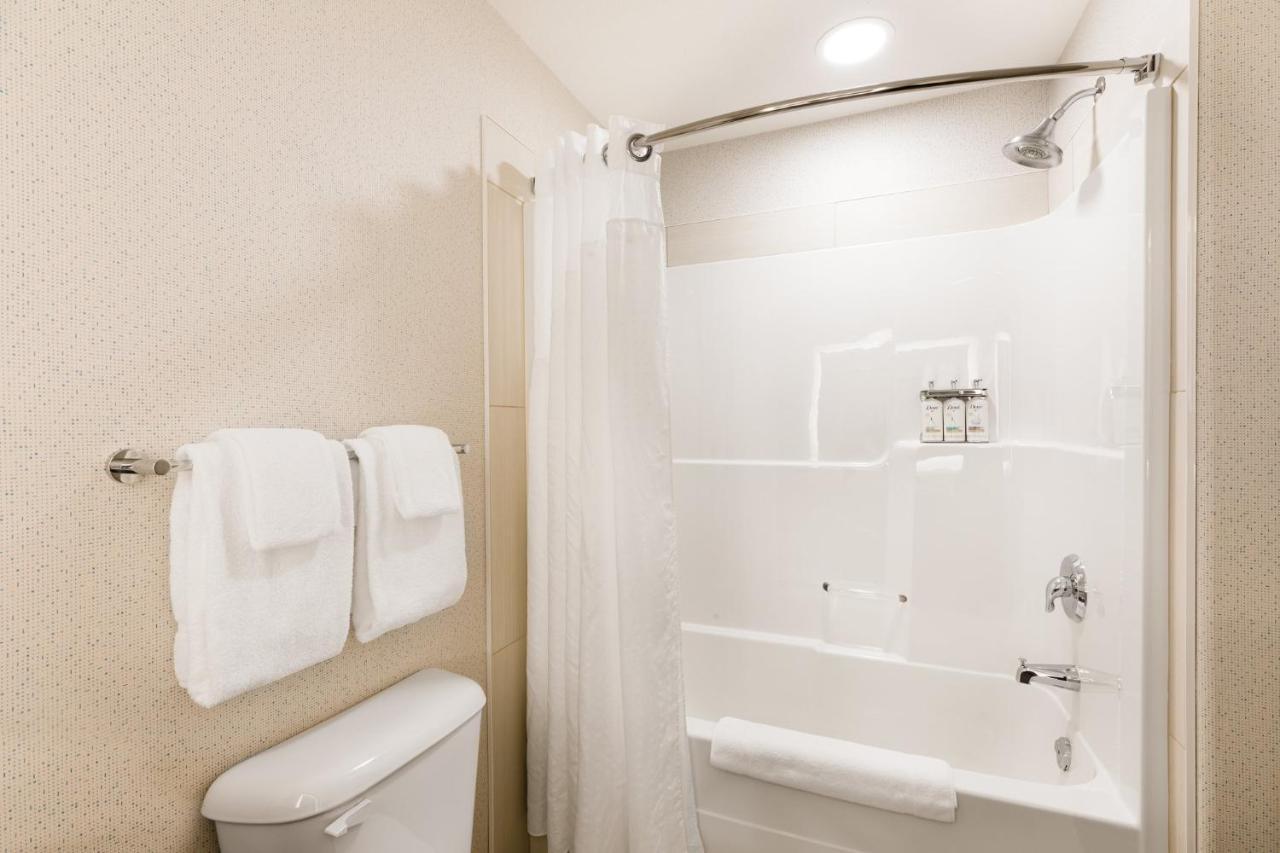 Holiday Inn Express Grande Prairie By Ihg Eksteriør billede