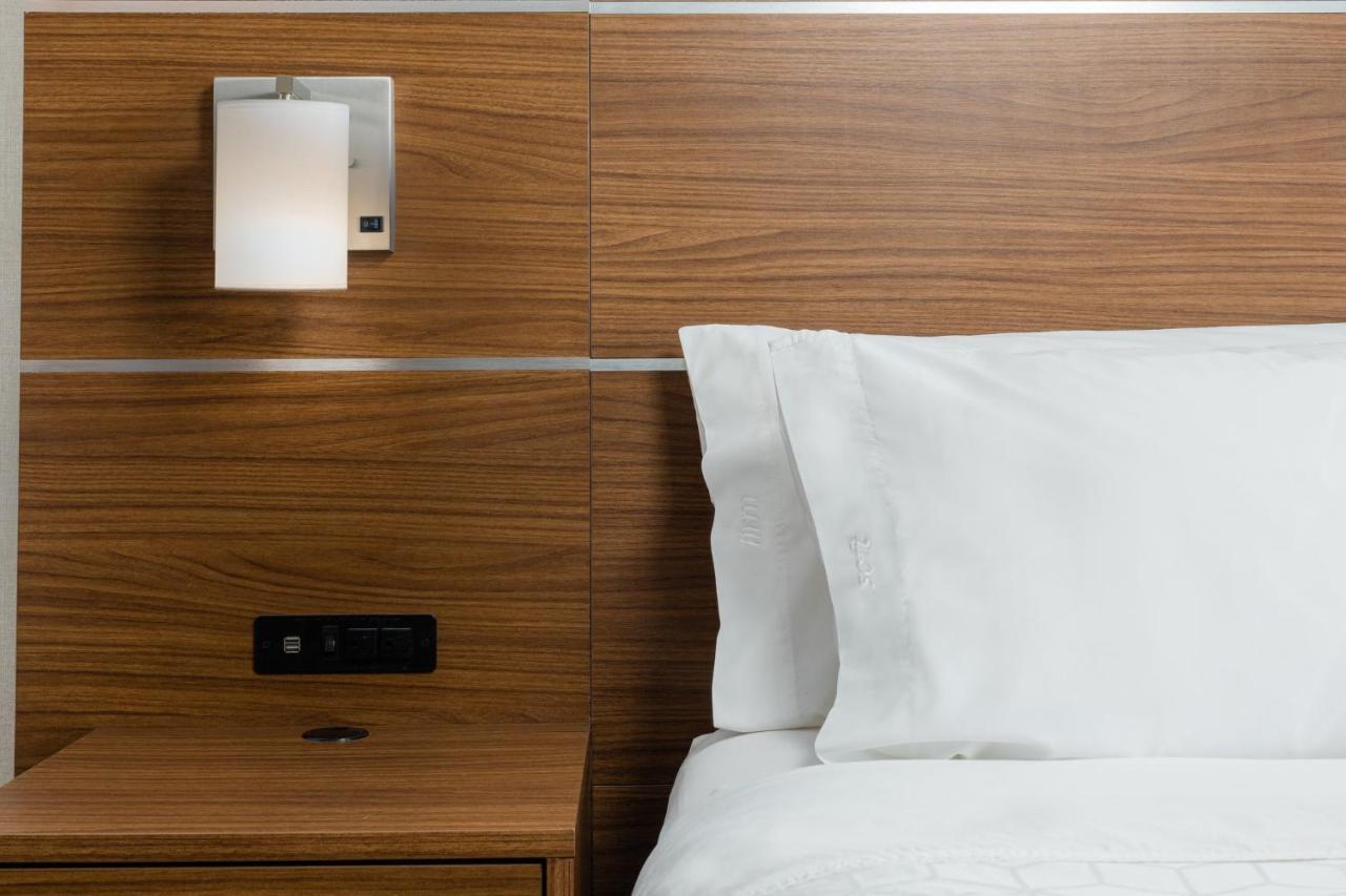 Holiday Inn Express Grande Prairie By Ihg Eksteriør billede