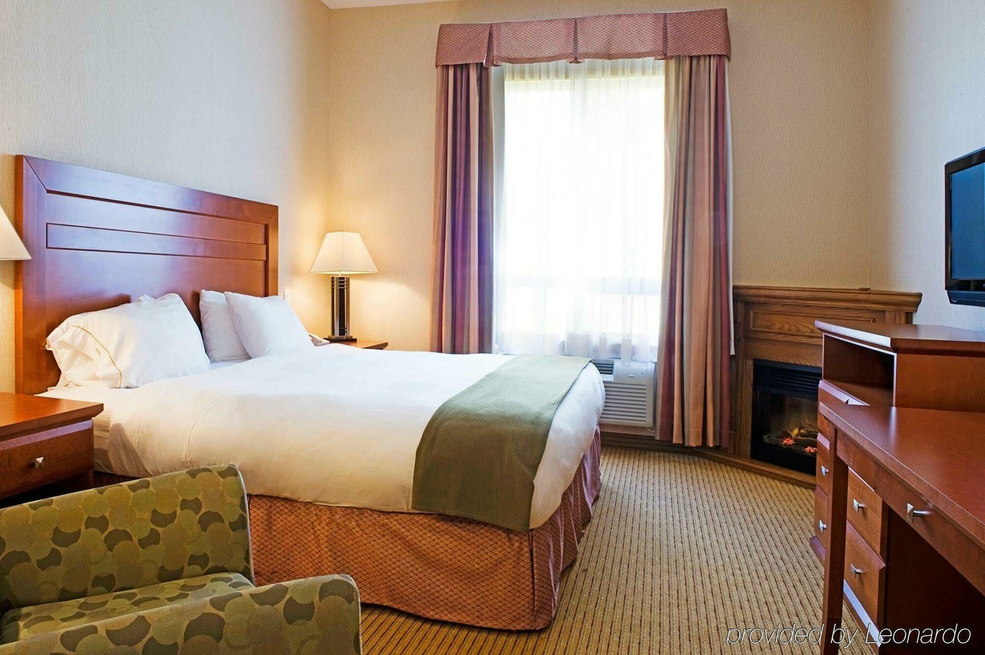 Holiday Inn Express Grande Prairie By Ihg Eksteriør billede