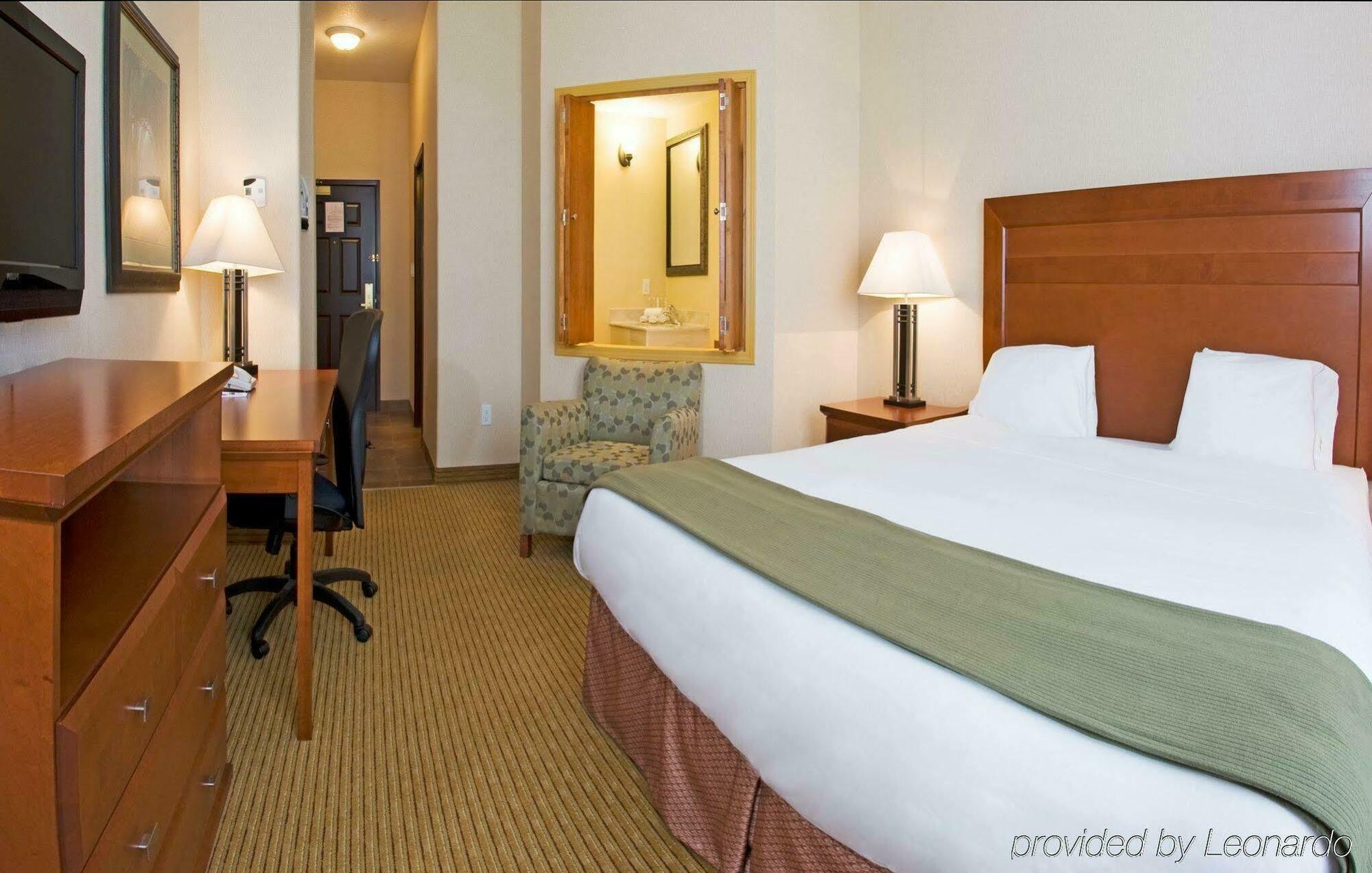 Holiday Inn Express Grande Prairie By Ihg Eksteriør billede