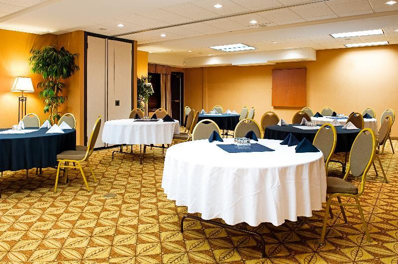 Holiday Inn Express Grande Prairie By Ihg Eksteriør billede