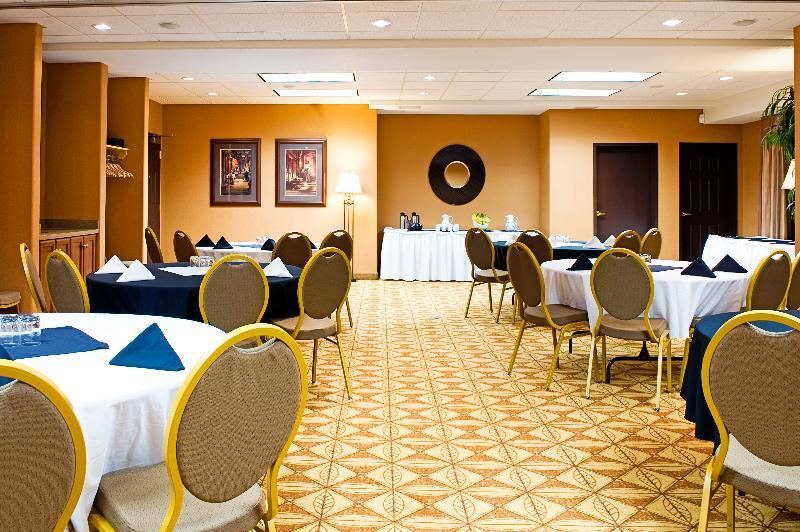 Holiday Inn Express Grande Prairie By Ihg Eksteriør billede